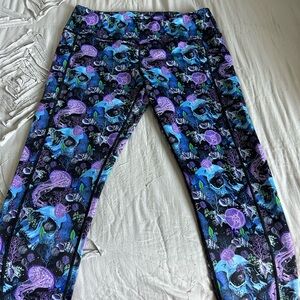 Constantly Varied Gear capri leggings